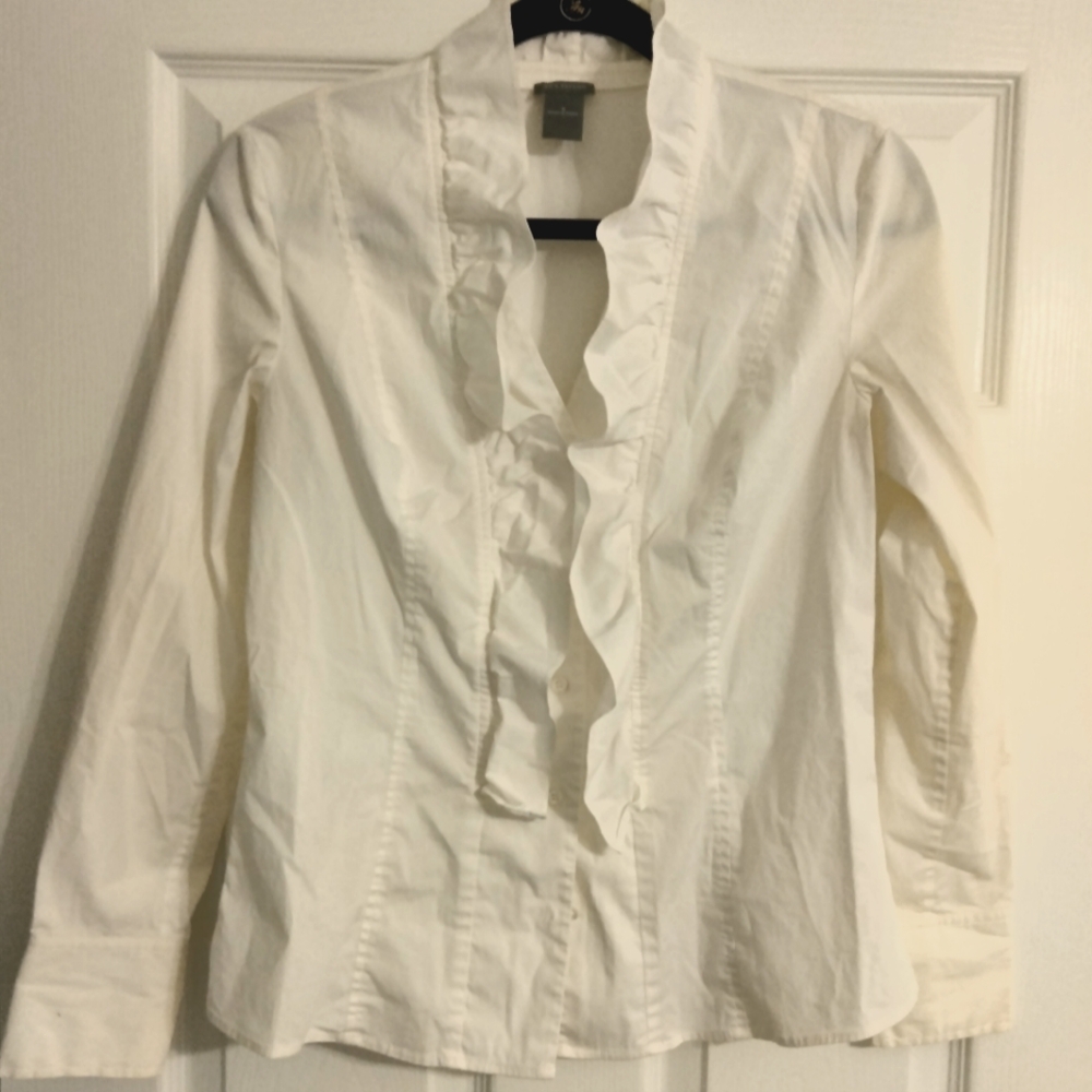 Ann Taylor ladies White long sleeve Ruffle From size 8